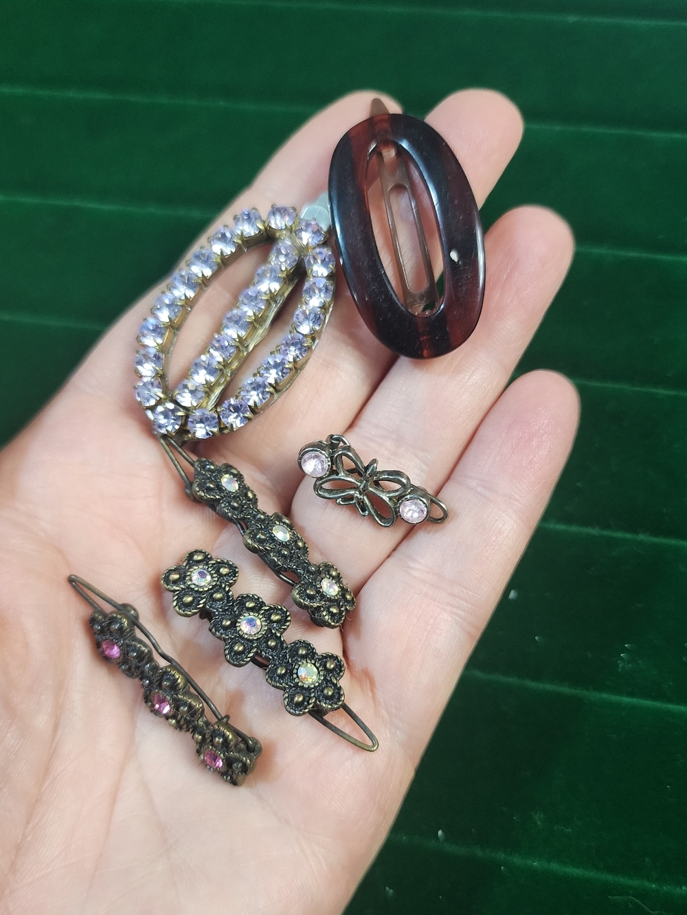 Vintage 80s Set of Decorative Hair Clips - Gold, Rose Gold & Crystal Accents - Picture 5 of 6